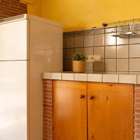 Montal Apartmento Con Piscina דירה ז'ירונה